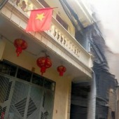 Cho thuê nhà trong ngõ Tam Trinh,  80m - 4tầng, 6 ngủ - Giá 20 triệu - ô tô, KD, VP, nhà hàng, cà phê....